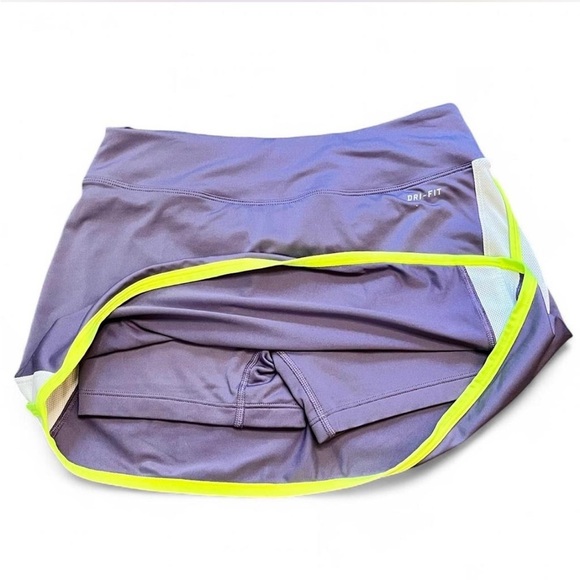 Nike purple Skirt with Yellow Trim and built in shorts size small - Picture 6 of 10